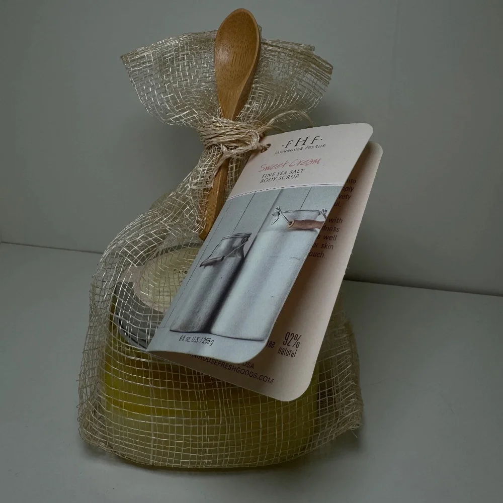 Farmhouse Fresh nwt 9oz